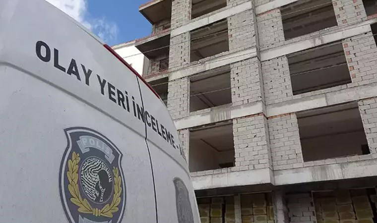 İnşaatın 10'uncu katından düşen işçi, ağır yaralandı