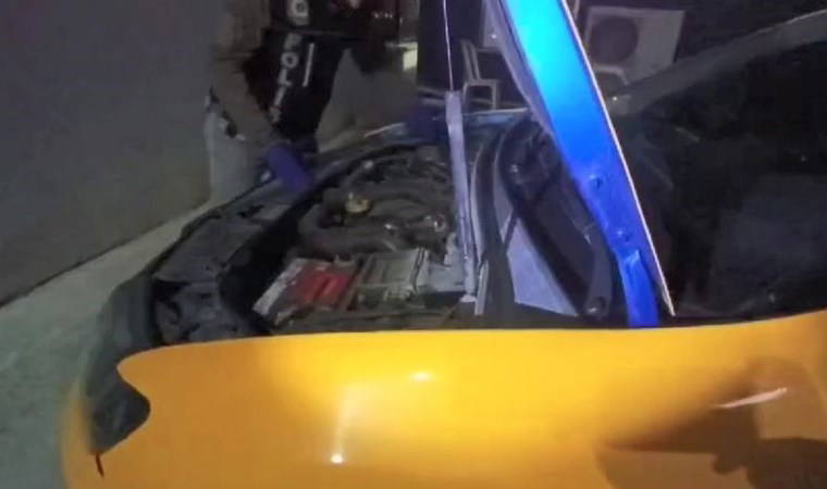 Taksinin motorundan uyuşturucu çıktı