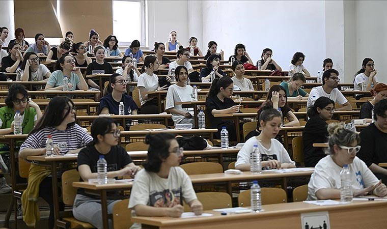 YKS'ye 3 milyon 36 bin 945 aday başvurdu: En yaşlı aday 85 yaşında!