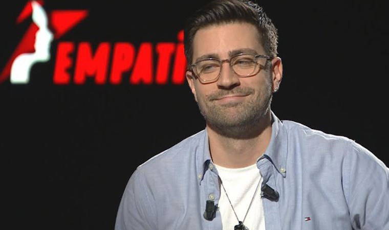 Çağlar Ertuğrul boşanan çiftlere isyan etti: 'Altınımı geri verin'