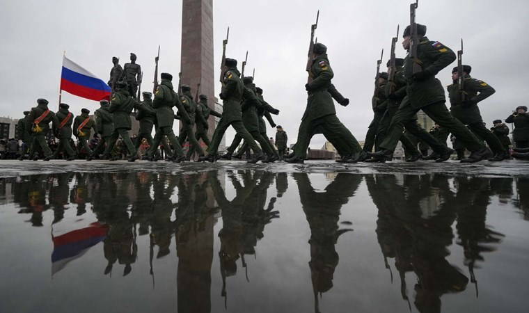 Putin açıkladı: NATO sınırına askeri yığınak