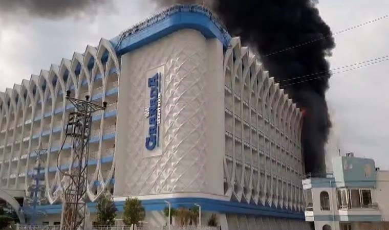 Antalya'da 5 yıldızlı otelde yangın! Çok sayıda itfaiye ekibi sevk edildi