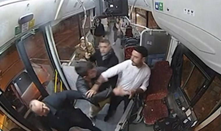 Başakşehir'de İETT şoförüne bıçaklı saldırı: O anlar güvenlik kamerasına yansıdı!