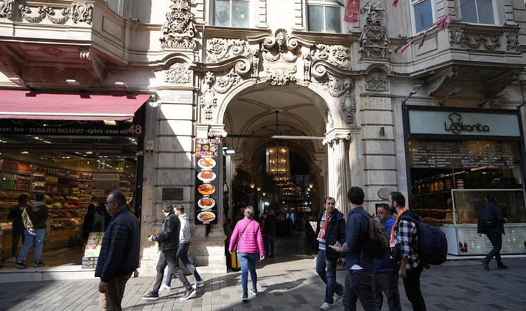 İstiklal Caddesi’nde keşfedilen 130 yıllık gizemli tünel: Rumeli Han geçidi