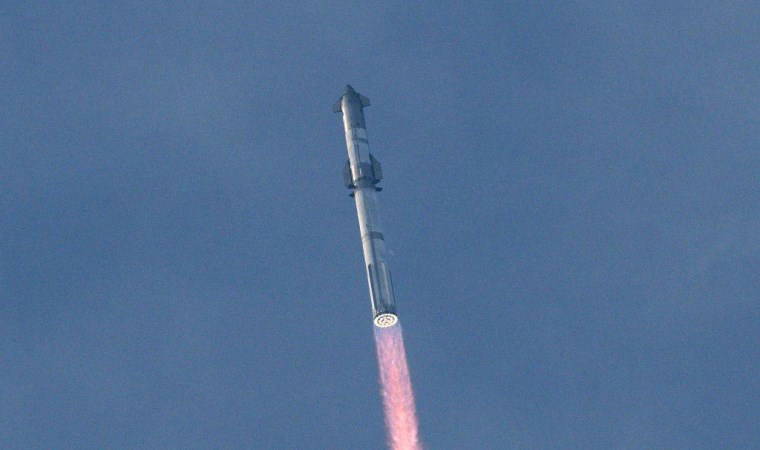 Space X'ten Starship açıklaması: En uzun ve başarılı test uçuşu sonrası roketle iletişim kesildi