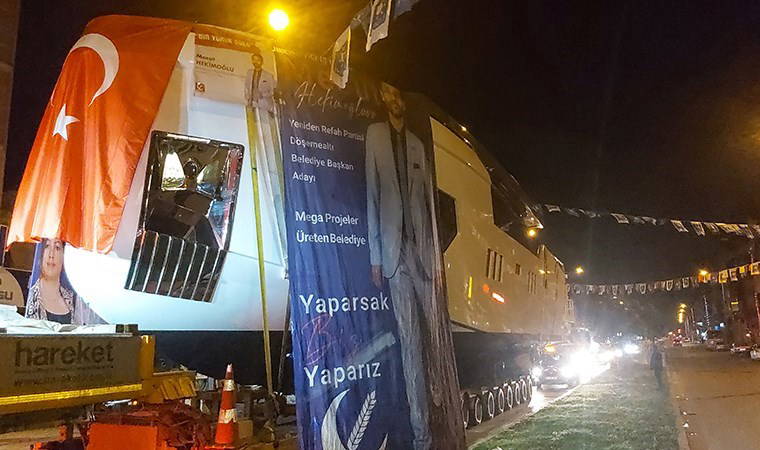 Dubaili iş insanı için yapılmıştı: Yeniden Refah adayından 'lüks yatla' seçim konvoyu