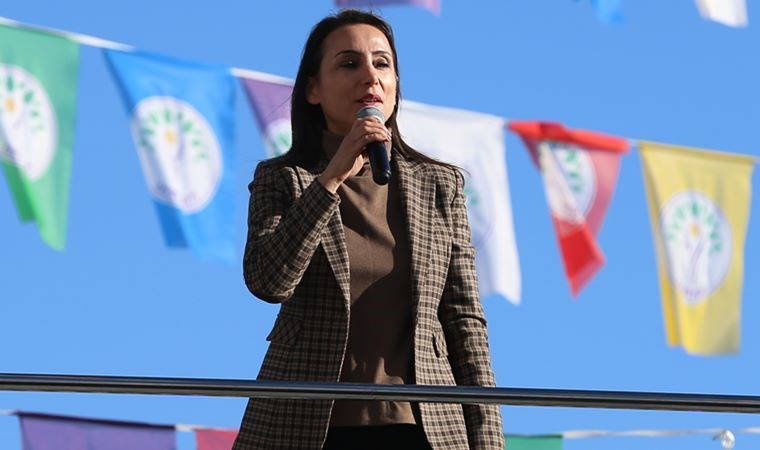 Saray'a çağrı yaptı