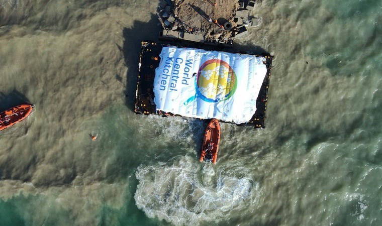 Gazze'ye deniz koridoru açıldı: İlk yardım gemisi kıyıya ulaştı!