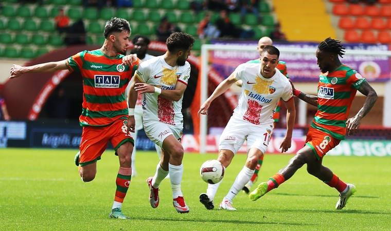 Nefes kesen mücadelede Alanyaspor, 3 paunı 90+13'te aldı!