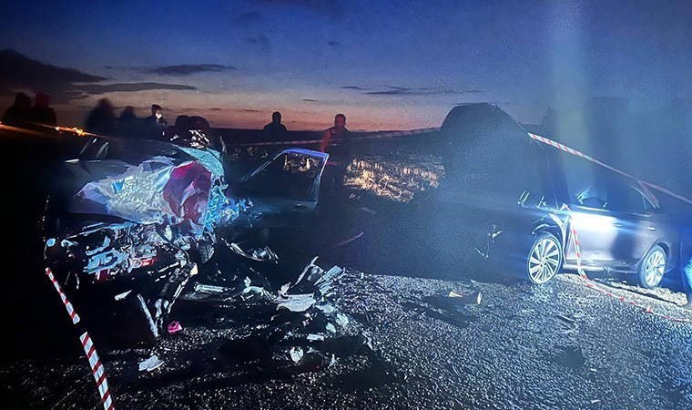 Aksaray’da 2 otomobil çarpıştı: 1 ölü, 5 yaralı