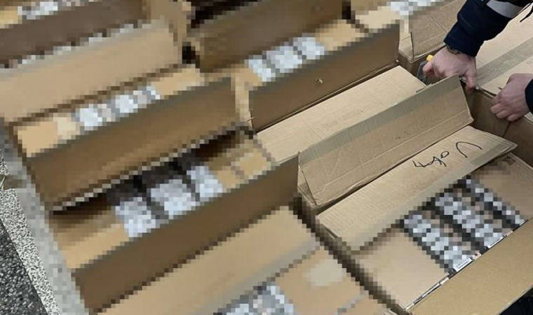 Çorap dediler, kaçak sigara çıktı