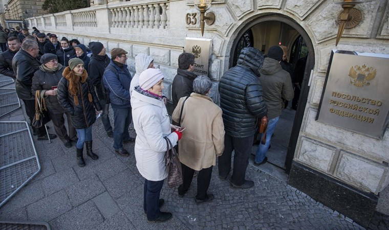 Rusya'da oy verme işleminin bitmesine az bir süre kaldı