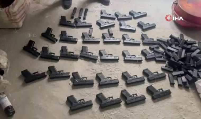 Silah satan kişinin evine operasyon: 31 tabanca çıktı!