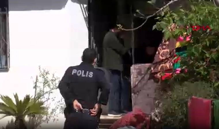 Gece yemek götürdüğü babasını sabah ölü buldu