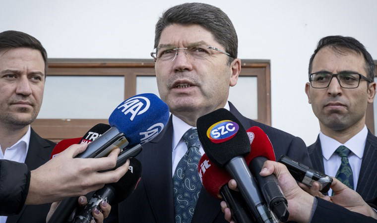 Futbolculara soruşturma açılacak mı? Bakan Tunç'tan Trabzonspor-Fenerbahçe maçına ilişkin yeni açıklama