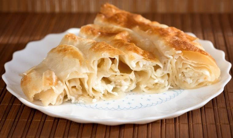 Kahvaltıların yeni favorisi olmaya aday: Banitsa tarifiyle pratik bir pazar kahvaltısı!