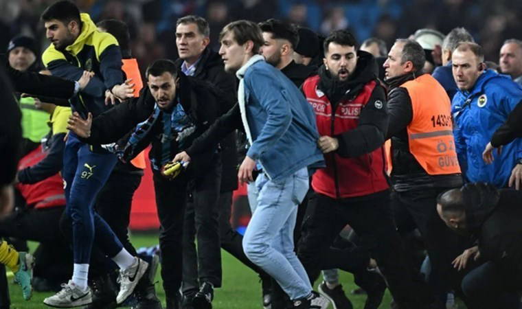 AKP'nin Trabzon adayından olaylı maç yorumu: ‘Girmiş sahaya, sana gelip vurmamış ki’