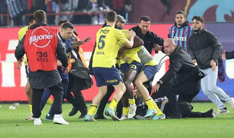 12 kişi gözaltına alınmıştı: Trabzonspor - Fenerbahçe maçının ardından adliyeye sevk!