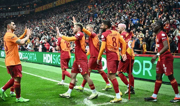 Galatasaray'a iki yıldızdan müjde!