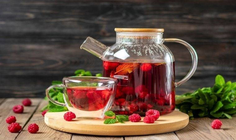 Ahududu yaprağı çayı ile sağlığınızı destekleyin: Kadın hastalıklarına ve hamileliğe iyi geliyor...