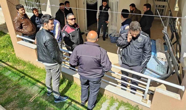 Kuşadası'nda şüpheli ölüm: Bir gün önce grip şikayetiyle hastaneye gitmiş...