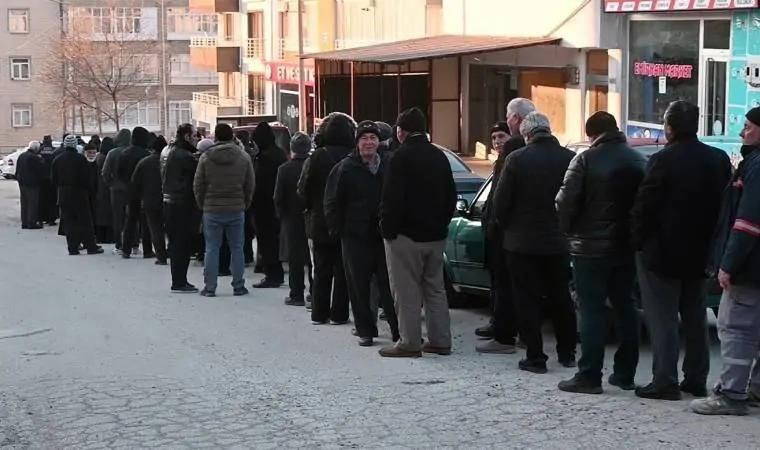 CHP'li Başevirgen: ‘Emekliler yılı’nda kuru ekmeğe muhtaç edildiler