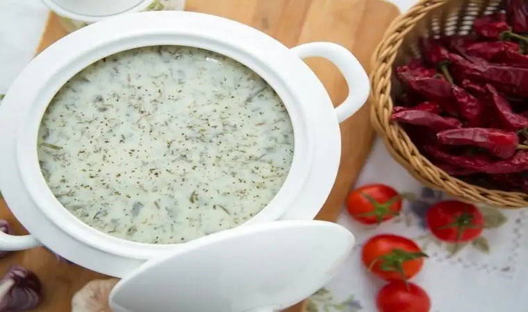 İftar sofranızda Azerbaycan lezzeti: Dovga çorbası