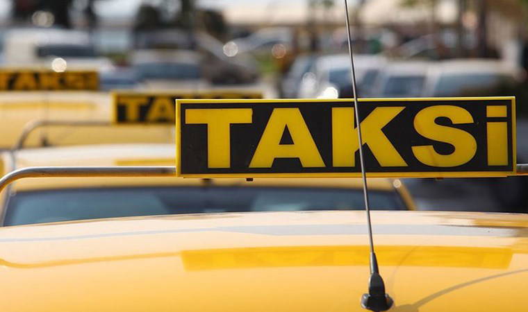 Adana'da taksiye silahlı saldırı: Arka koltuktaki yolcu yaralandı