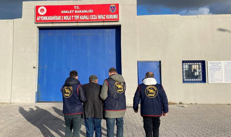 5 yıldır kaçan 74 yaşındaki cinayet şüphelisi yakalandı