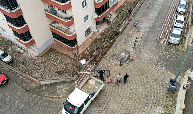 Tokat’ta istinat duvarı devrildi: Faciadan dönüldü