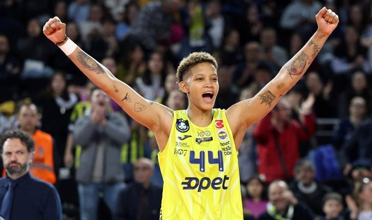 Fenerbahçe Opet, Türk Hava Yolları'nı geçerek adını finale yazdırdı