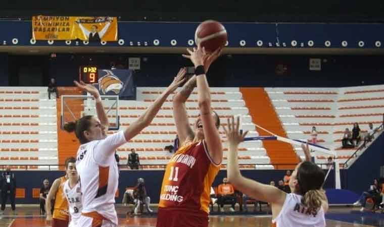 Galatasaray deplasmandan avantajla döndü