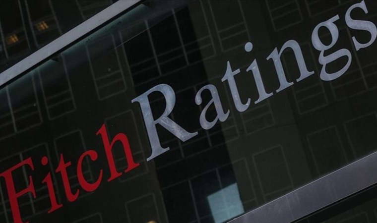 Fitch, İngiltere’nin not görünümünü revize etti