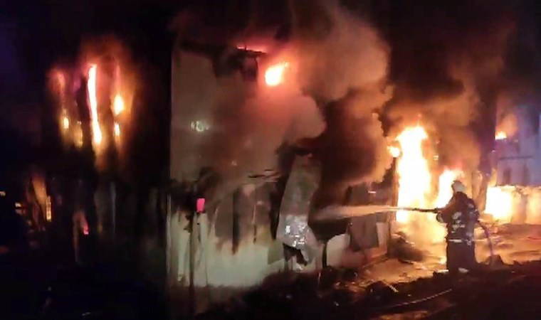 Kahramanmaraş’ta TOKİ şantiyesinde yangın paniği!