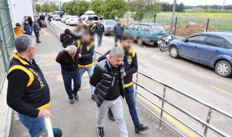 Adana’da silah kaçakçılarına operasyon