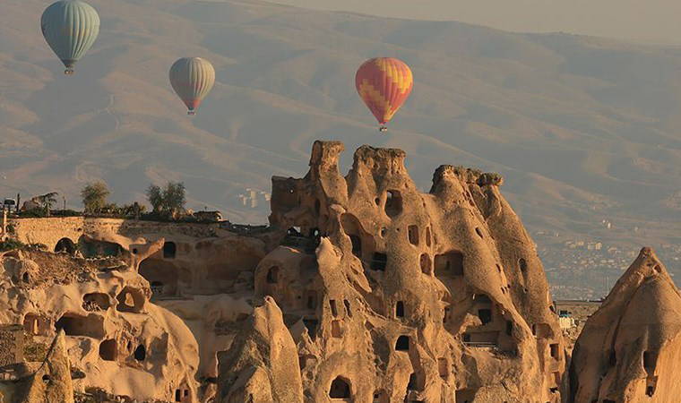Kapadokya'da 4 peribacasında restorasyon çalışması başlatıldı