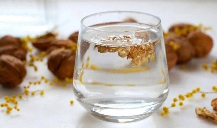Ceviz suyunun bilinmeyen 10 yararı: Doğal mineral kaynağı olmasıyla birlikte, bağışıklık sisteminin en büyük dostudur...