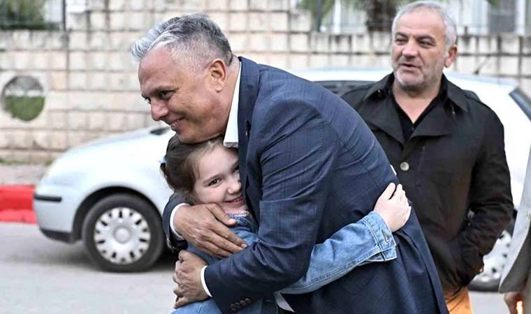 CHP Antalya Muratpaşa adayı mevcut başkan Ümit Uysal ilçesinde rahat... ‘Yüzde 85’lik memnuniyet’