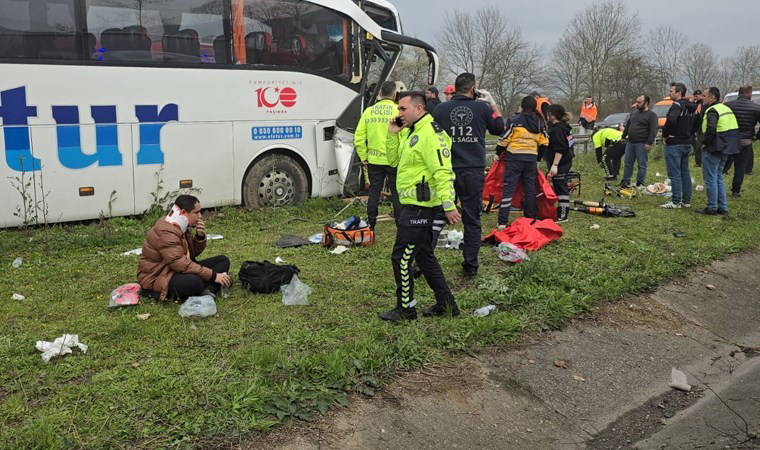 Düzce'de feci kaza! Çok sayıda yaralı var