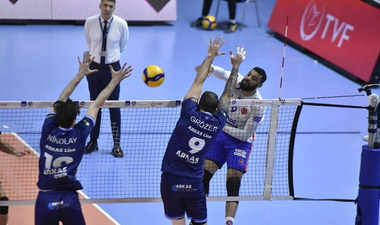 Kupa Voley'de şampiyon Halkbank oldu!