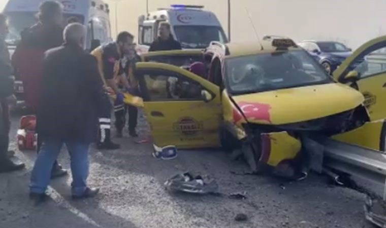 Cenaze dönüşü kaza yaptılar: 4 yaralı