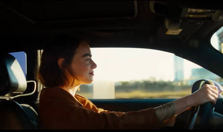 Beklenen fragman geldi: Emma Stone ve Yorgos Lanthimos'un yeni projesi 'Kinds of Kindness'
