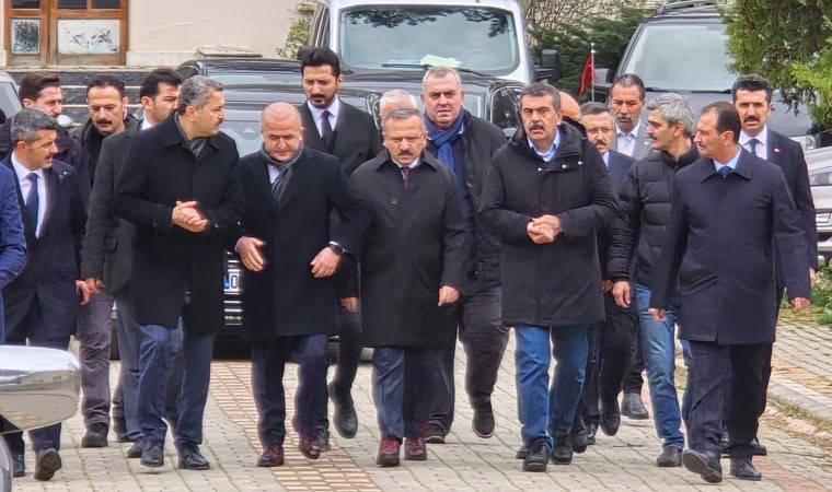 Bakan Tekin acı haberi Tokat’ta aldı, programlarını yarıda kesip Ankara’ya döndü