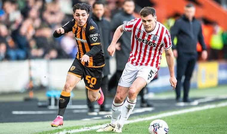 Hull City evinde mağlup oldu