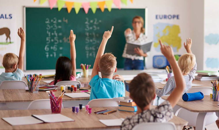 ‘Ders saatleri yaşlara göre belirlenmeli’
