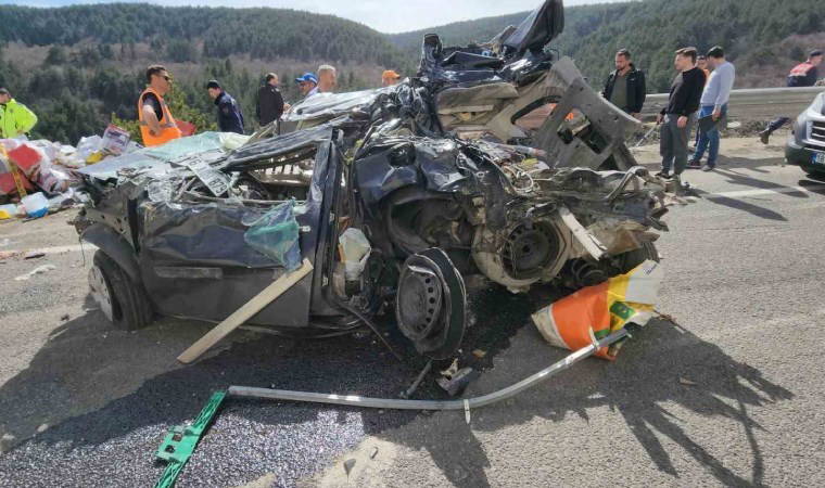 Araçtan geriye demir yığını kaldı...