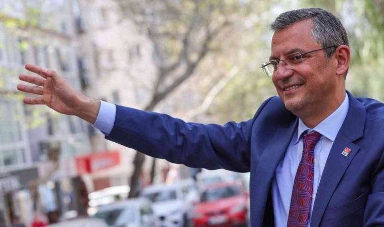 Özgür Özel İzmir'den yurttaşlara seslendi: 'Erdoğan'ın resmini gizlesinler ama...'