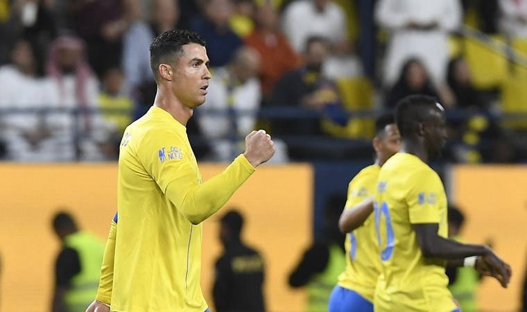 Ronaldo hat-trick yaptı, Al Nassr farklı kazandı!