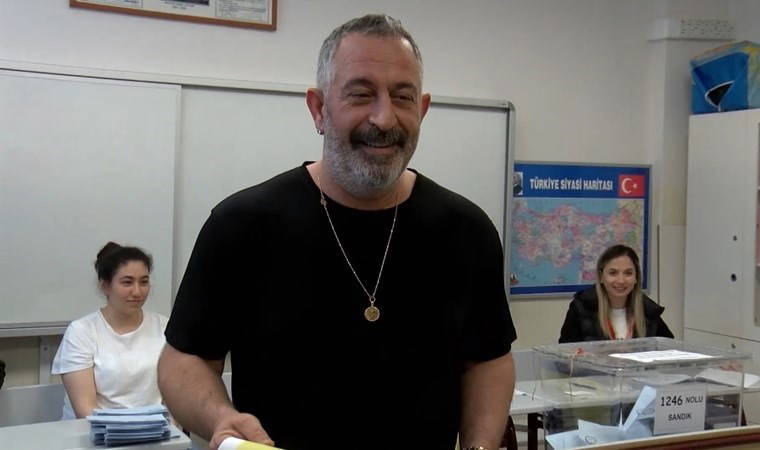 Ünlü komedyen Cem Yılmaz oyunu kullandı