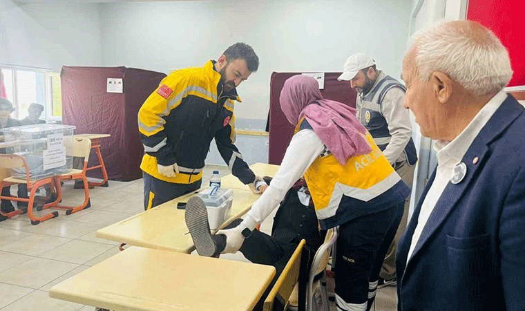 Bilecik’te sandık müşahidi baygınlık geçirdi